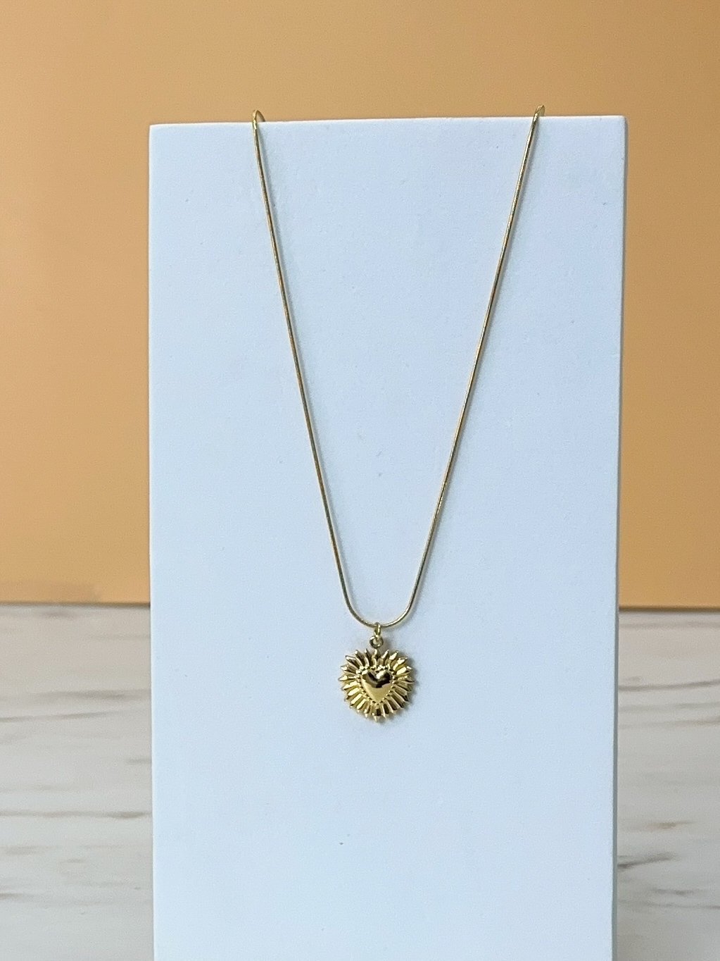 Kalpli Kararmaz Çelik Kadın Kolye