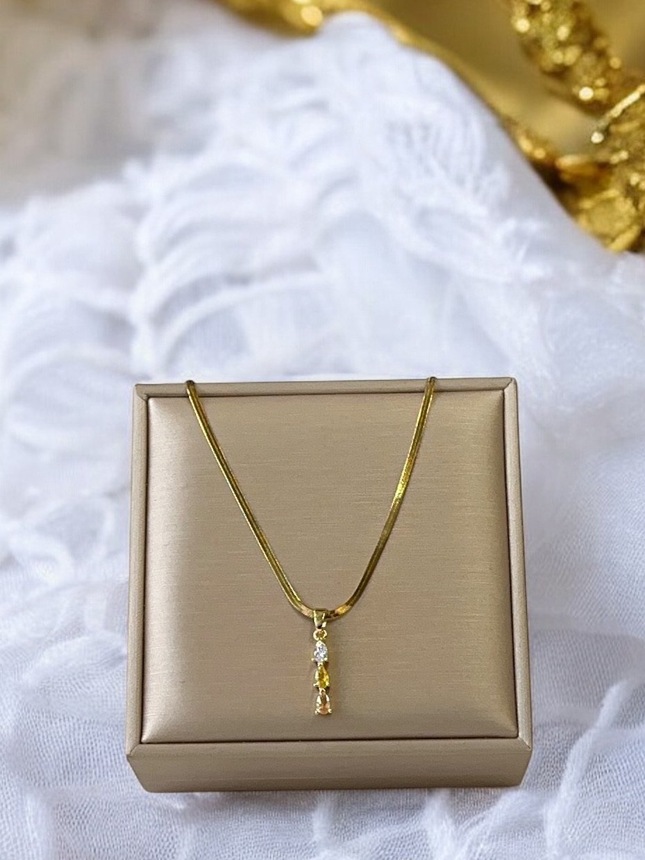 Taşlı İtalyan Zincir Gold Kararmaz Çelik Kadın Kolye
