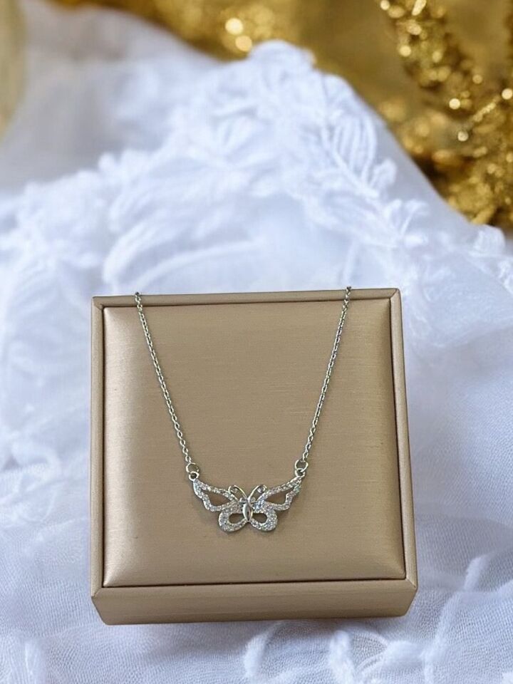 Taşlı Kelebek Gümüş Kararmaz Çelik Kadın Kolye