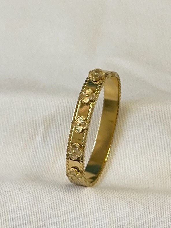 Gold Yonca Çelik Kelepçe Bileklik