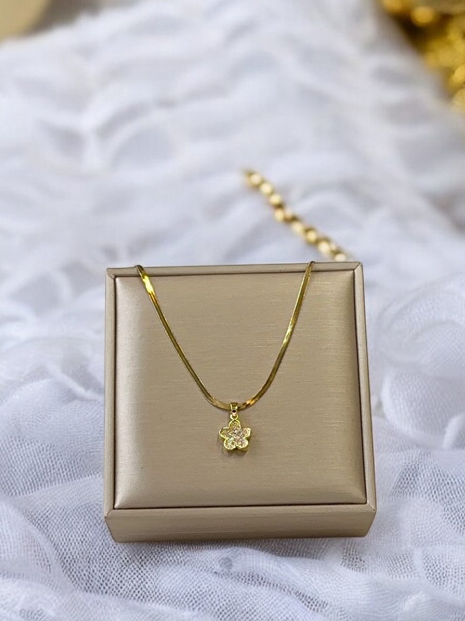 Yonca İtalyan Zincir Gold Kararmaz Çelik Kadın Kolye