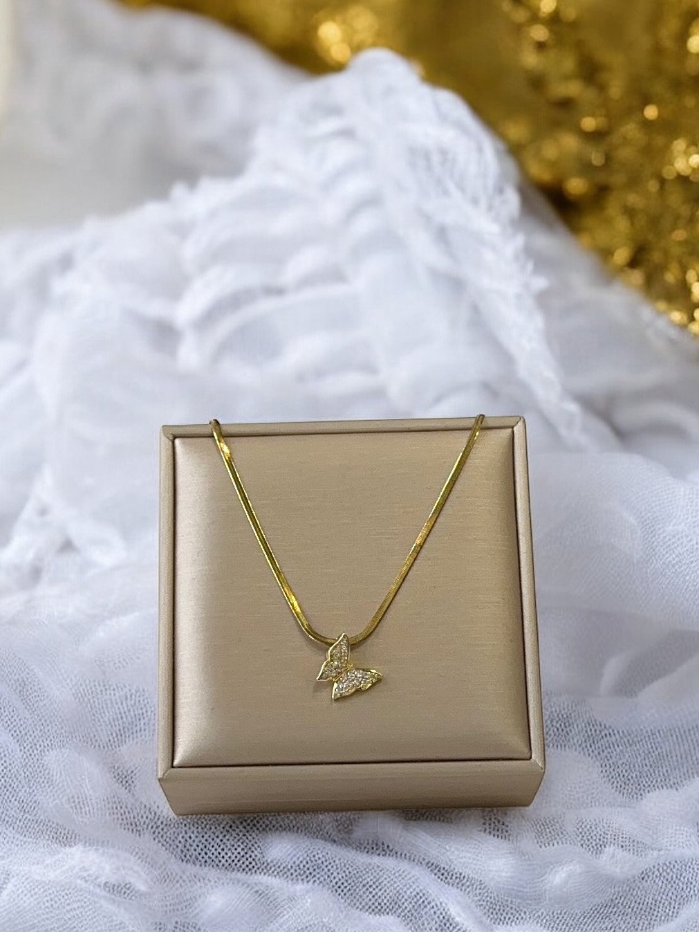 Kelebek Taşlı İtalyan Zincir Gold Kararmaz Çelik Kadın Kolye